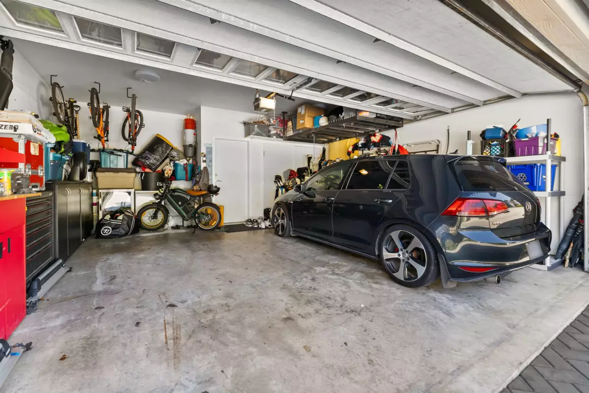 Swimming Pool Photo of 41 3639 Aldercrest Drive, North Vancouver, BC