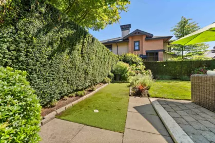 Fitness Center Photo Near 41 3639 Aldercrest Drive, North Vancouver, BC