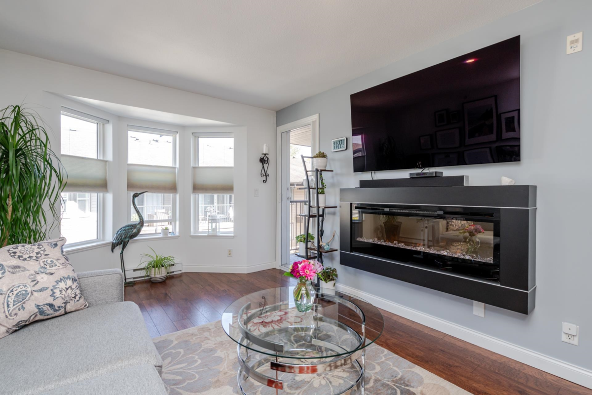 Kitchen Island Photo of 409 5474 198th Street, Langley, BC