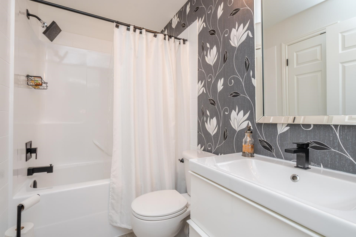 Outdoor Deck Photo of 409 5474 198th Street, Langley, BC