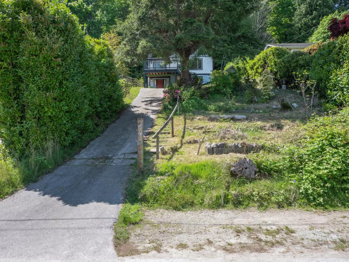 Garden / Landscaping Photo of 642 Gower Point Road, Gibsons, BC