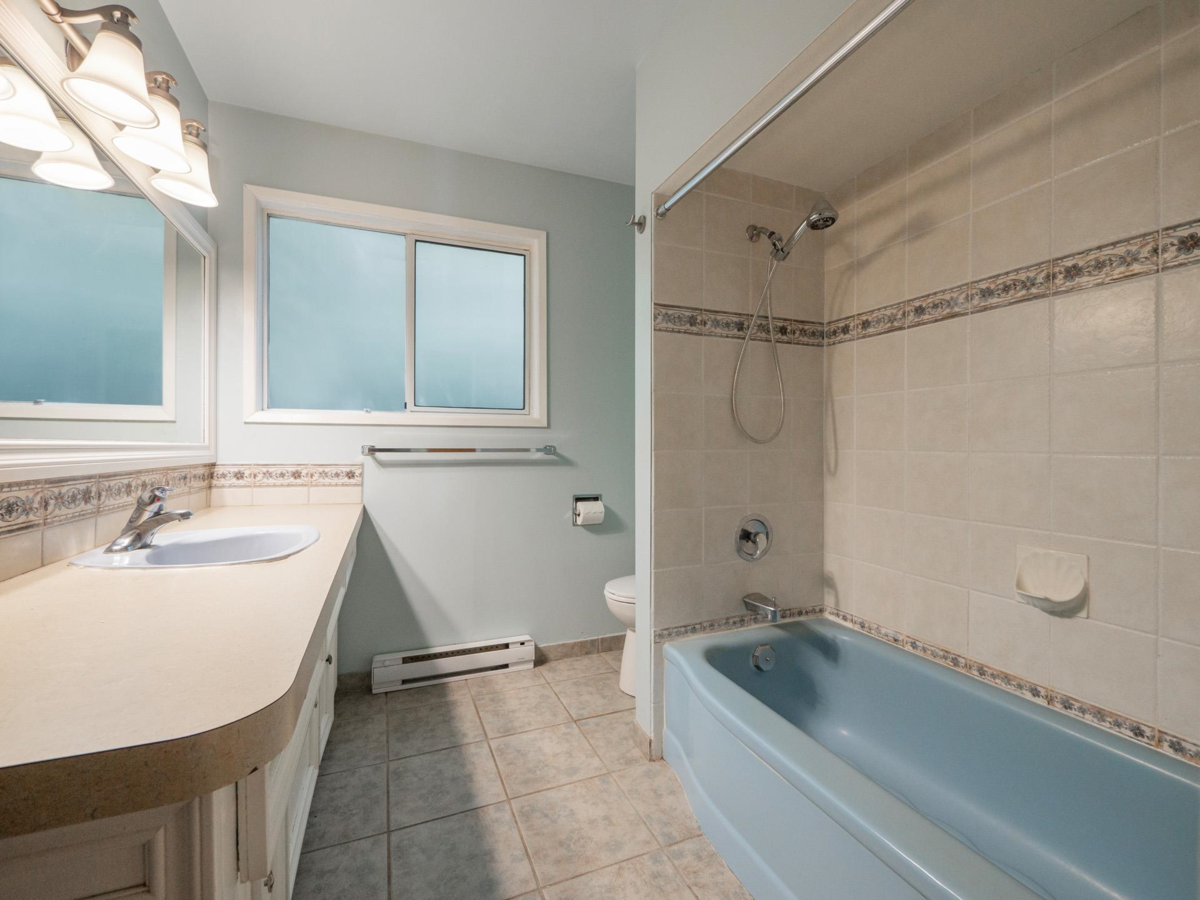 Laundry Room Photo of 642 Gower Point Road, Gibsons, BC