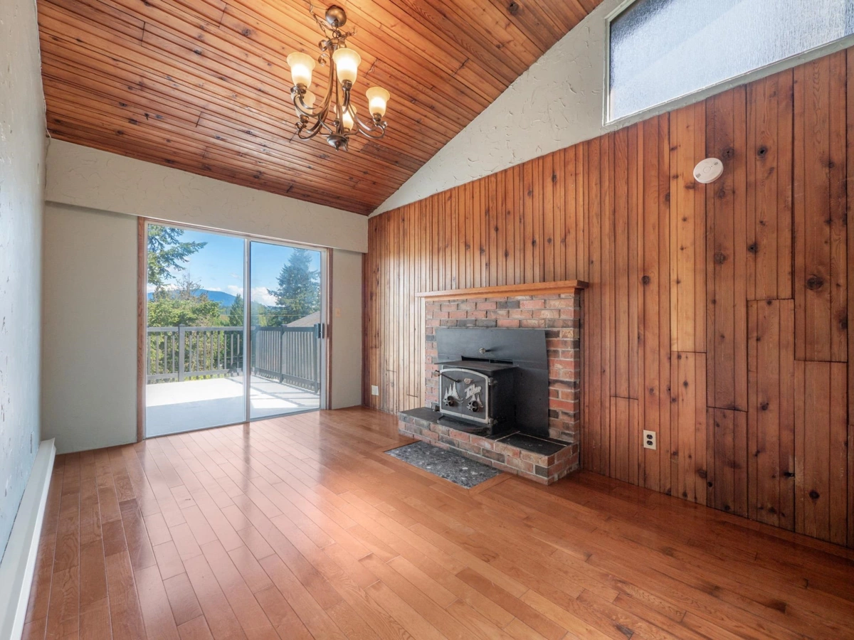Living Room Photo of 642 Gower Point Road, Gibsons, BC