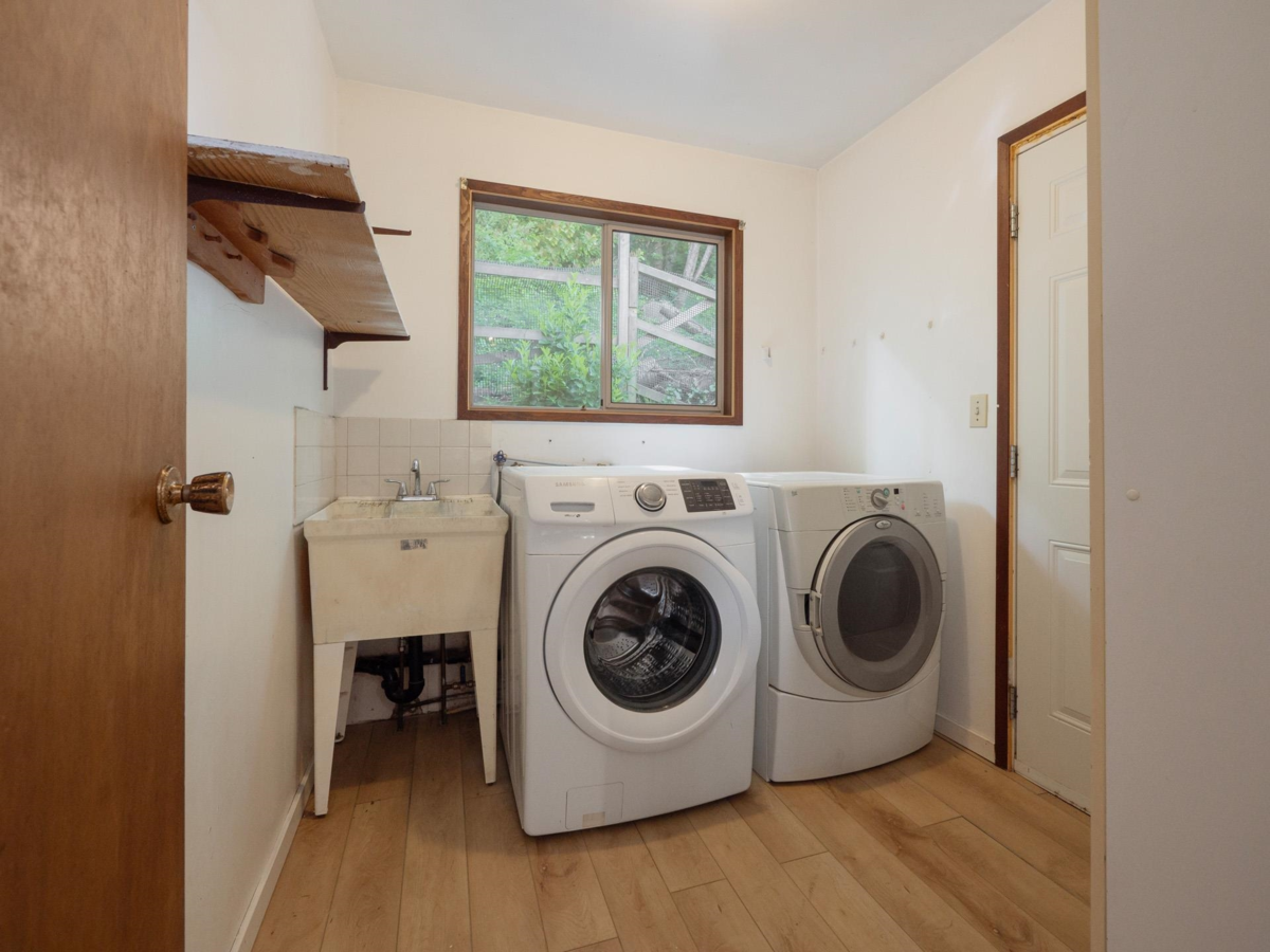 Mudroom Photo of 642 Gower Point Road, Gibsons, BC