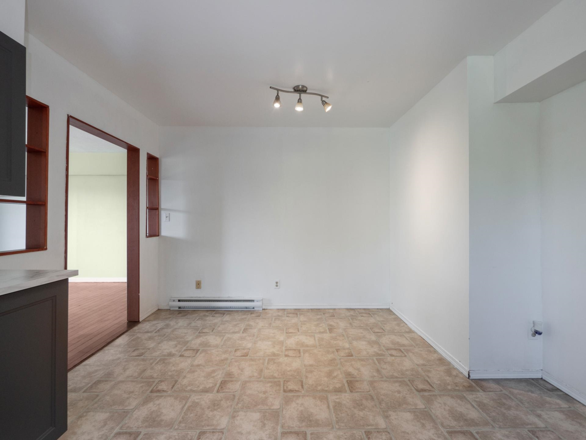 Walk-In Closet Photo of 642 Gower Point Road, Gibsons, BC