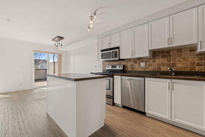 1117 St. Andrews Avenue, North Vancouver, BC, North Vancouver — Townhouse for sale