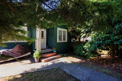 123 E Kings Road, North Vancouver, BC, North Vancouver — Single Family Residence for sale