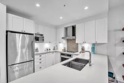 306 3399 Noel Drive, Burnaby, BC, Burnaby — Apartment/Condo for sale