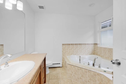 Laundry Room Photo of 5835 139 Street, Surrey, BC