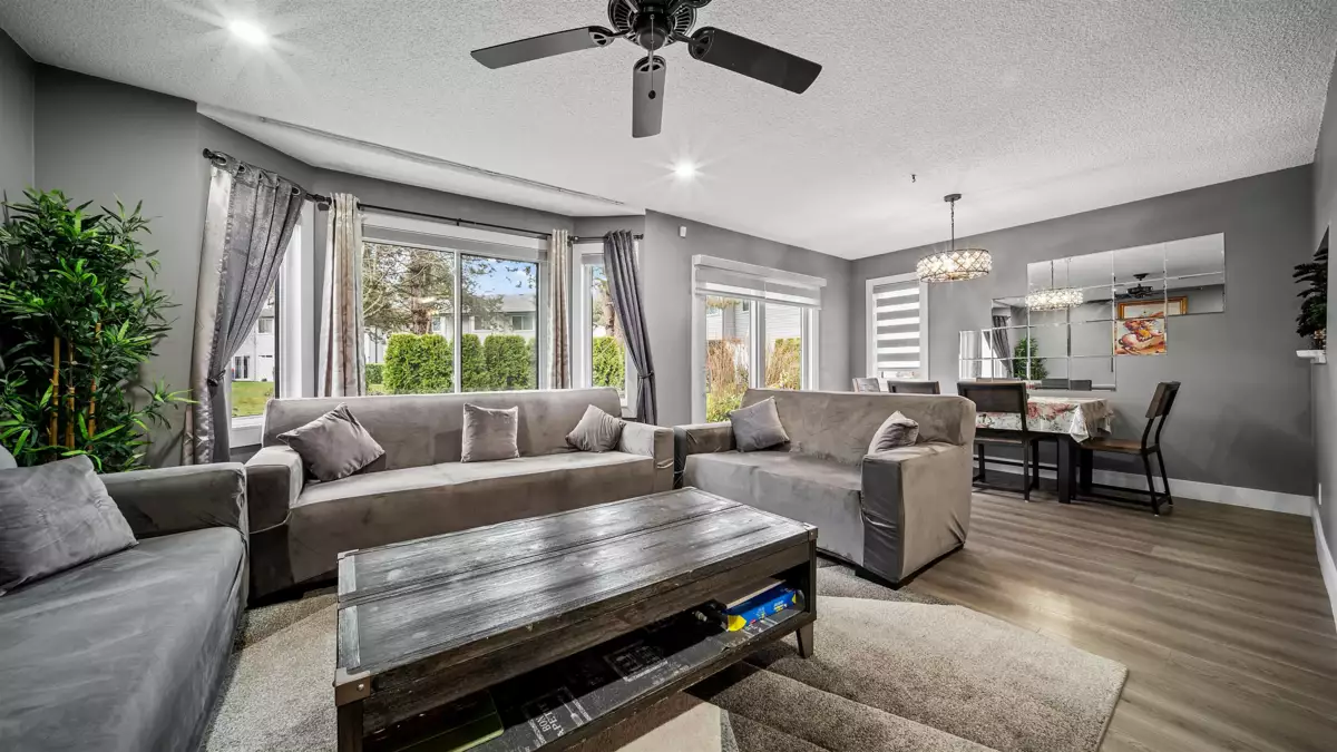 Family Room Photo of 145 7287 140 Street, Surrey, BC