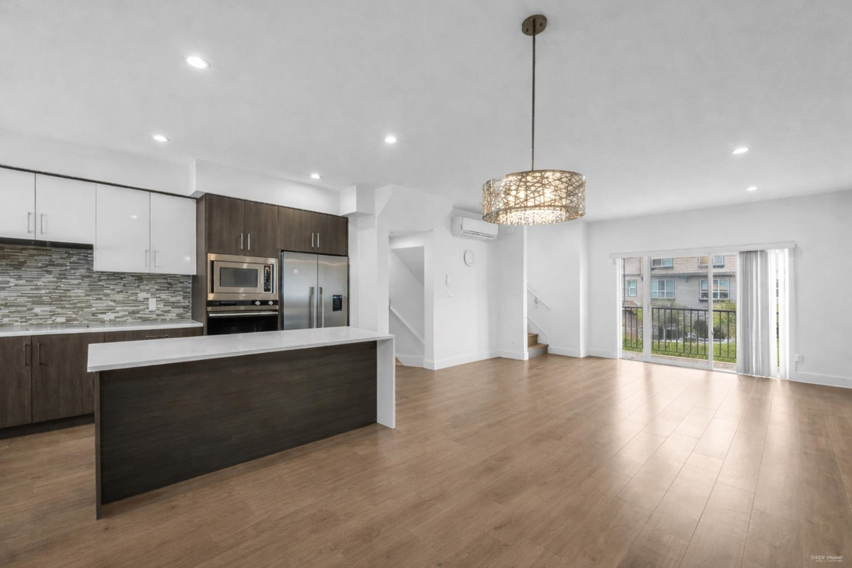 Dining Area Photo of 89 9680 Alexandra Road, Richmond, BC