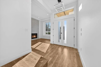 Kitchen Photo of 17317 103a Avenue, Surrey, BC