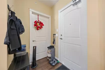 Hallway Photo of 403 12655 190a Street, Pitt Meadows, BC