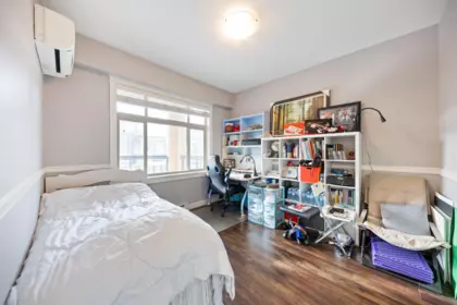 Powder Room Photo of 403 12655 190a Street, Pitt Meadows, BC