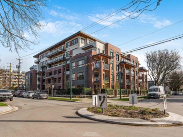 409 2550 Garden Drive, Vancouver, BC, Vancouver — Apartment/Condo for sale