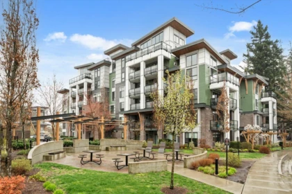 201 45510 Market Way, Chilliwack, BC, Chilliwack — Apartment/Condo for sale