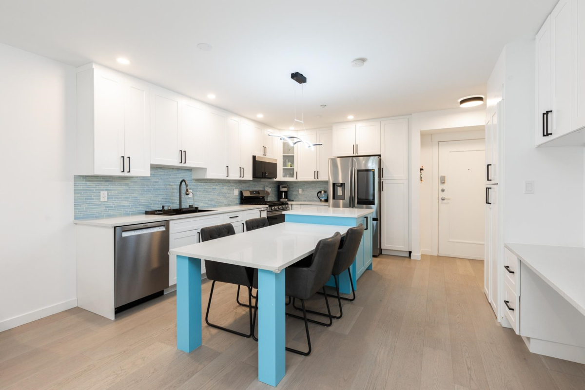 Dining Area Photo of 203 1315 56 Street, Delta, BC