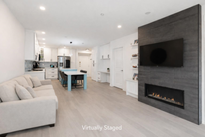 Hallway Photo of 203 1315 56 Street, Delta, BC
