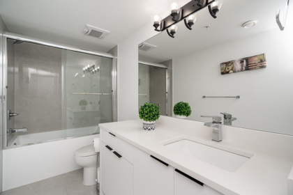 Powder Room Photo of 20484 76 Avenue, Langley, BC