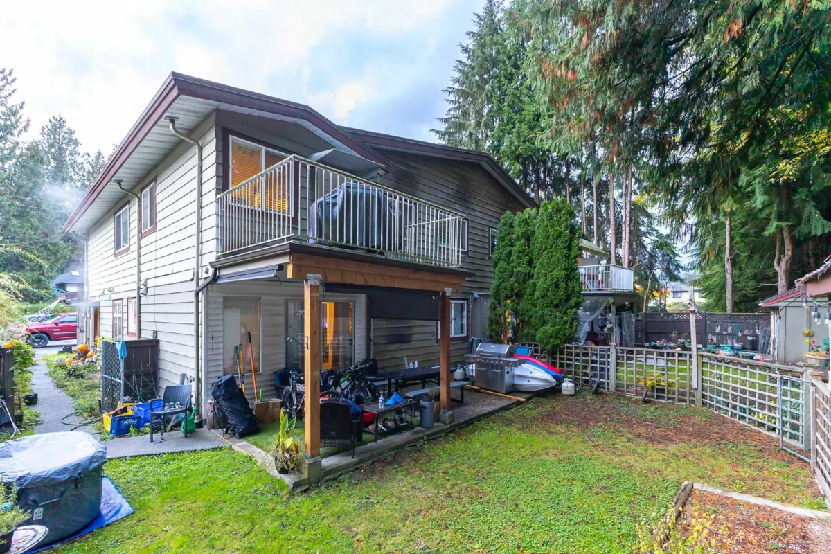 Family Room Photo of 3326 3330 Finley Street, Port Coquitlam, BC