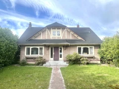 3945 W 10th Avenue, Vancouver, BC