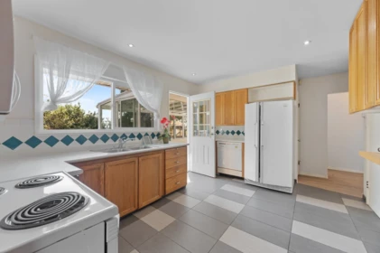 Kitchen Island Photo of 320 Walker Street, Coquitlam, BC