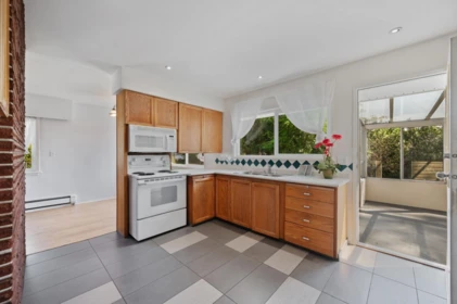 Kitchen Photo of 320 Walker Street, Coquitlam, BC