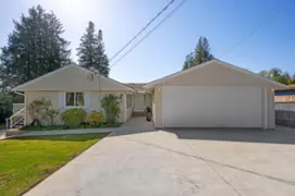 320 Walker Street, Coquitlam, BC