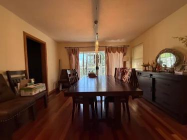 Kitchen Island Photo of 3938 Braemar Place, North Vancouver, BC