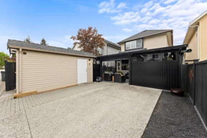 Laundry Room Photo of 6676 185 Street, Surrey, BC