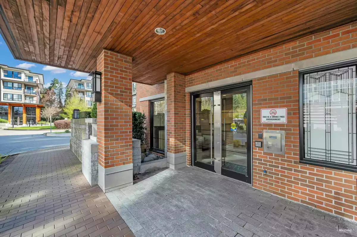 Family Room Photo of 111 1135 Windsor Mews, Coquitlam, BC