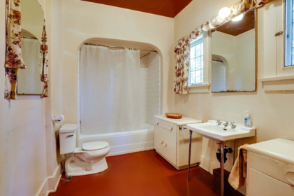 Guest Bathroom Photo of 1825 Drummond Drive, Vancouver, BC