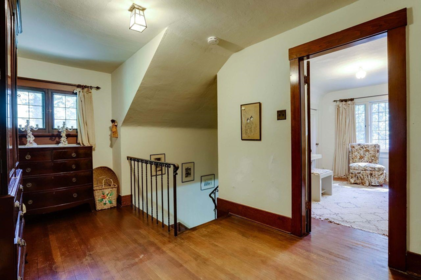 Powder Room Photo of 1825 Drummond Drive, Vancouver, BC
