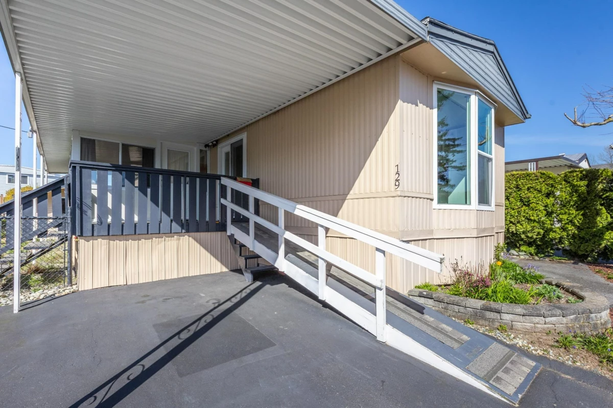 Exterior Rear Photo of 129 27111 Avenue, Langley, BC