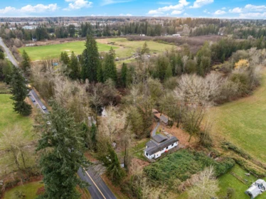 Swimming Pool Photo of 6271 272 Street, Langley, BC