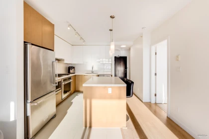Laundry Room Photo of 3804 3080 Lincoln Avenue, Coquitlam, BC