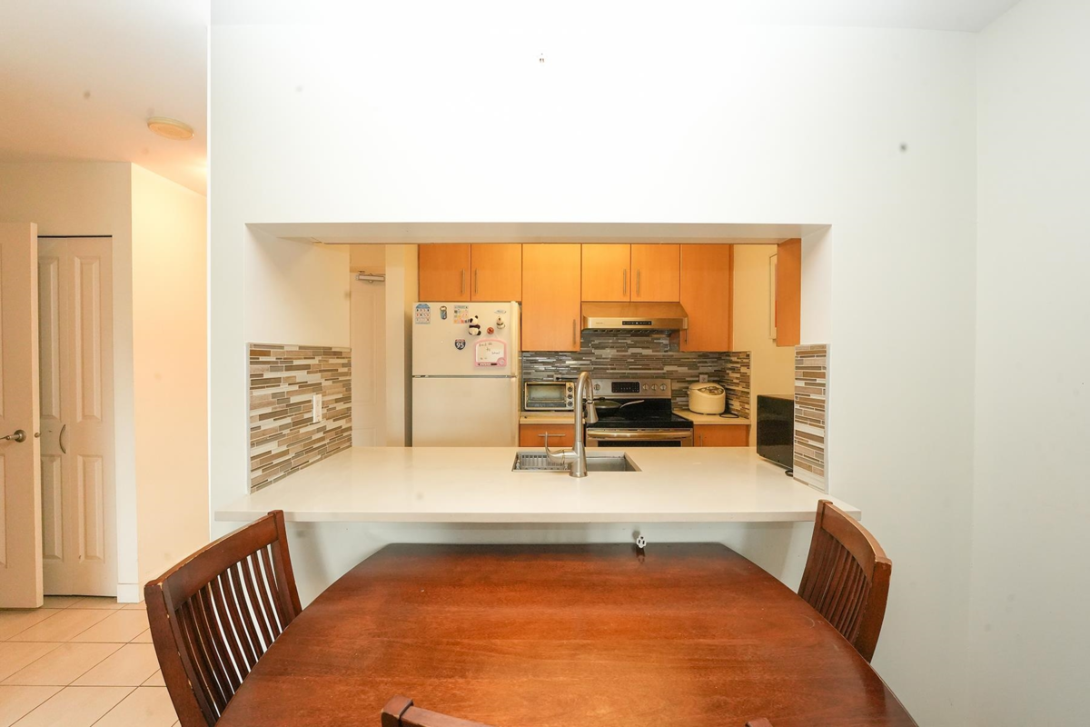 Dining Area Photo of 1808 3660 Vanness Avenue, Vancouver, BC