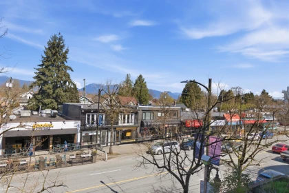 Garden / Landscaping Photo of 211 3250 W Broadway, Vancouver, BC