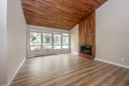 Breakfast Nook Photo of 1238 Gabriola Drive, Coquitlam, BC