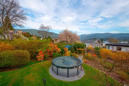 Garden / Landscaping Photo of 4300 Dollar Road, North Vancouver, BC