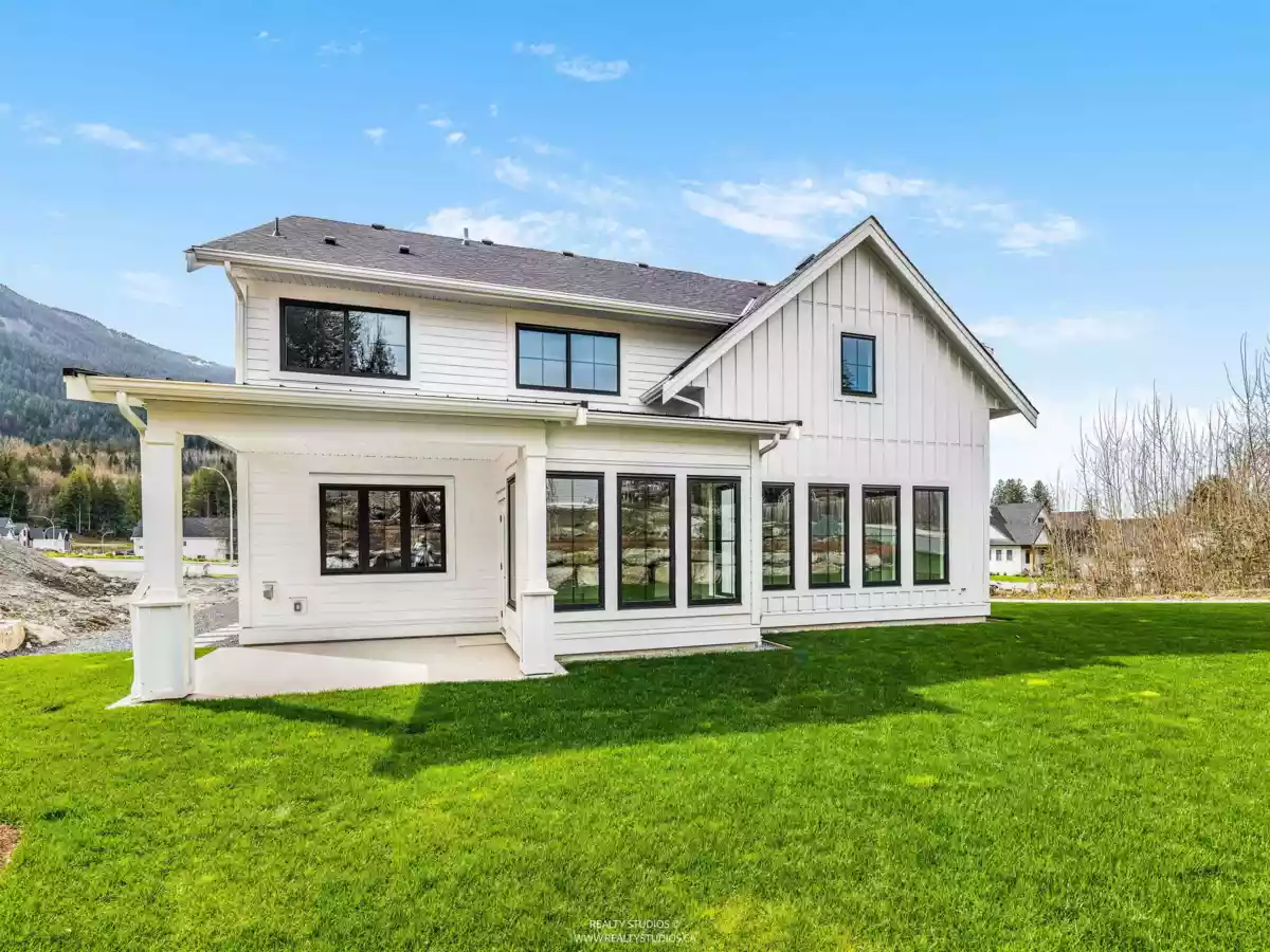Family Room Photo of 52847 Bunker Road, Rosedale, BC