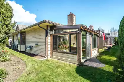 Aerial View of 3 15148 20 Avenue, Surrey, BC