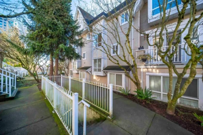 54 6577 Southoaks Crescent, Burnaby, BC, Burnaby — Townhouse for sale