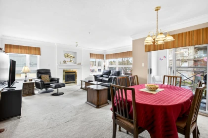 Breakfast Nook Photo of 208 2335 Whyte Avenue, Port Coquitlam, BC