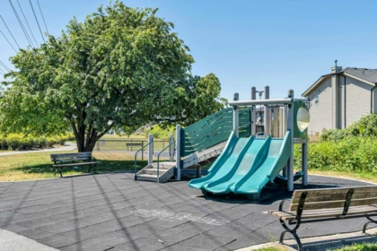 Front Yard Photo of 40 9525 204 Street, Langley, BC