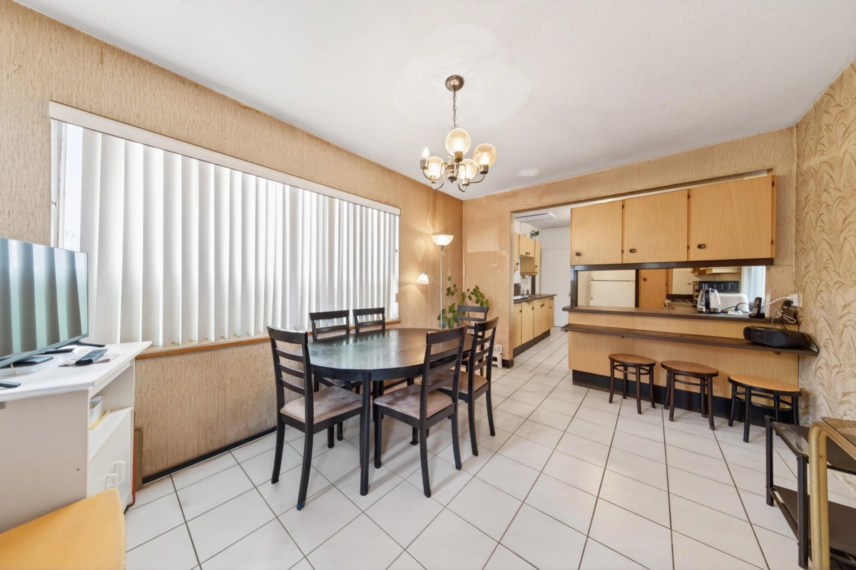 Family Room Photo of 3950 Laurel Street, Vancouver, BC
