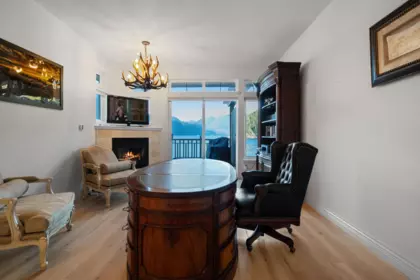Primary Bedroom Photo of 7 Beach Drive, West Vancouver, BC