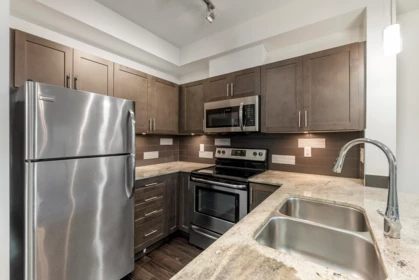 L115 13468 King George Boulevard, Surrey, BC, Surrey — Apartment/Condo for sale
