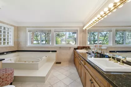 Entry Foyer Photo of 6418 Marguerite Street, Vancouver, BC