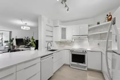 905 2024 Fullerton Avenue, North Vancouver, BC, North Vancouver — Apartment/Condo for sale